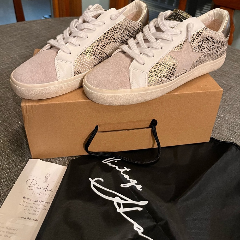 🌟 Vintage Havana Kate Gold Snakeskin Star Sneakers, size 9 - Picture 6 of 9